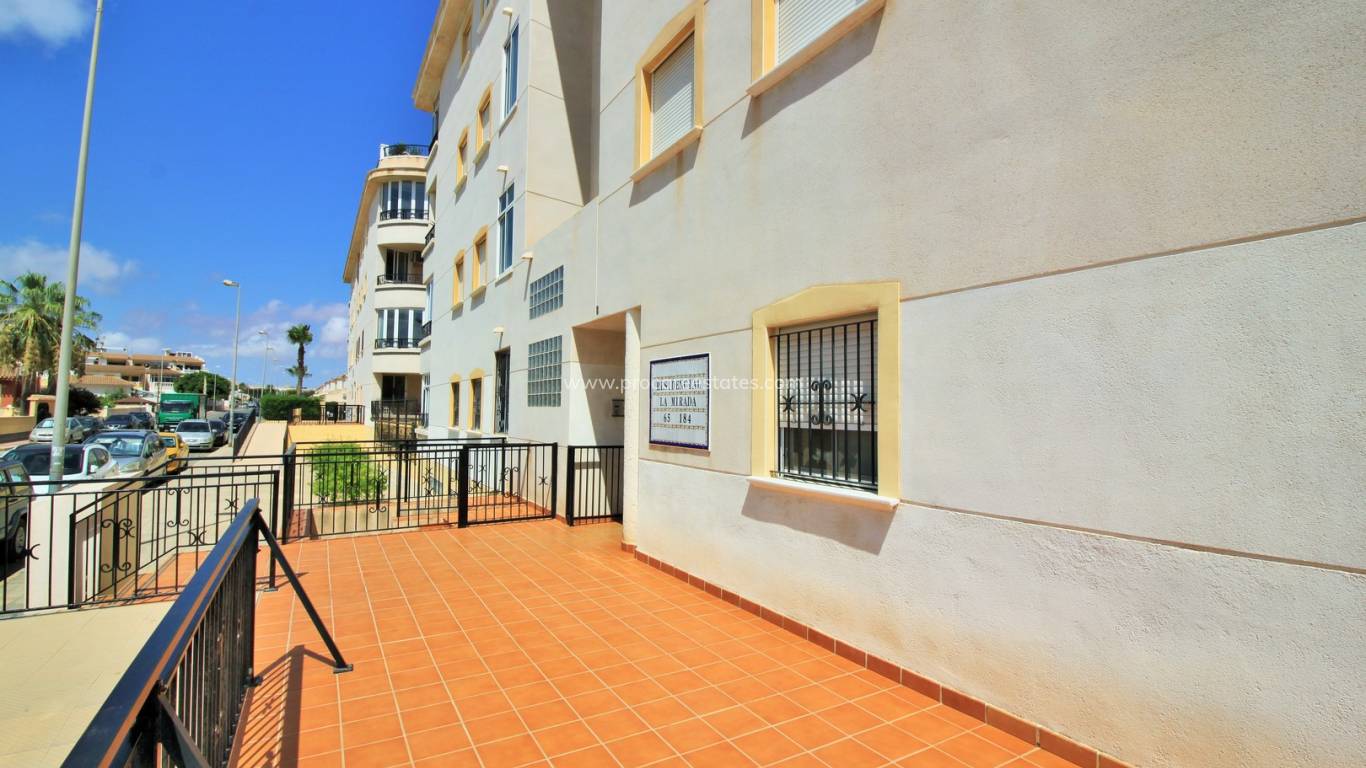 Resale - Apartment - Orihuela Costa - Playa Flamenca