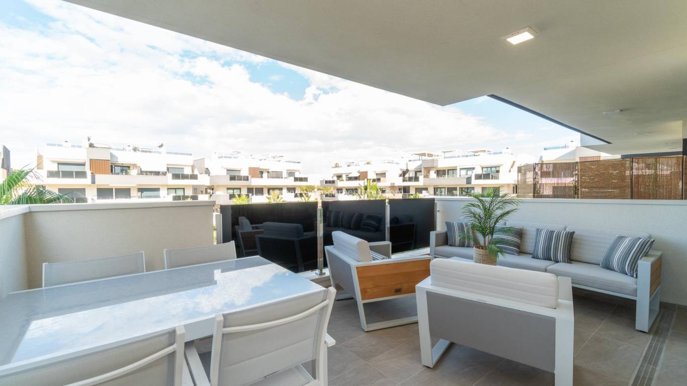 Resale - Apartment - Orihuela Costa - Playa Flamenca