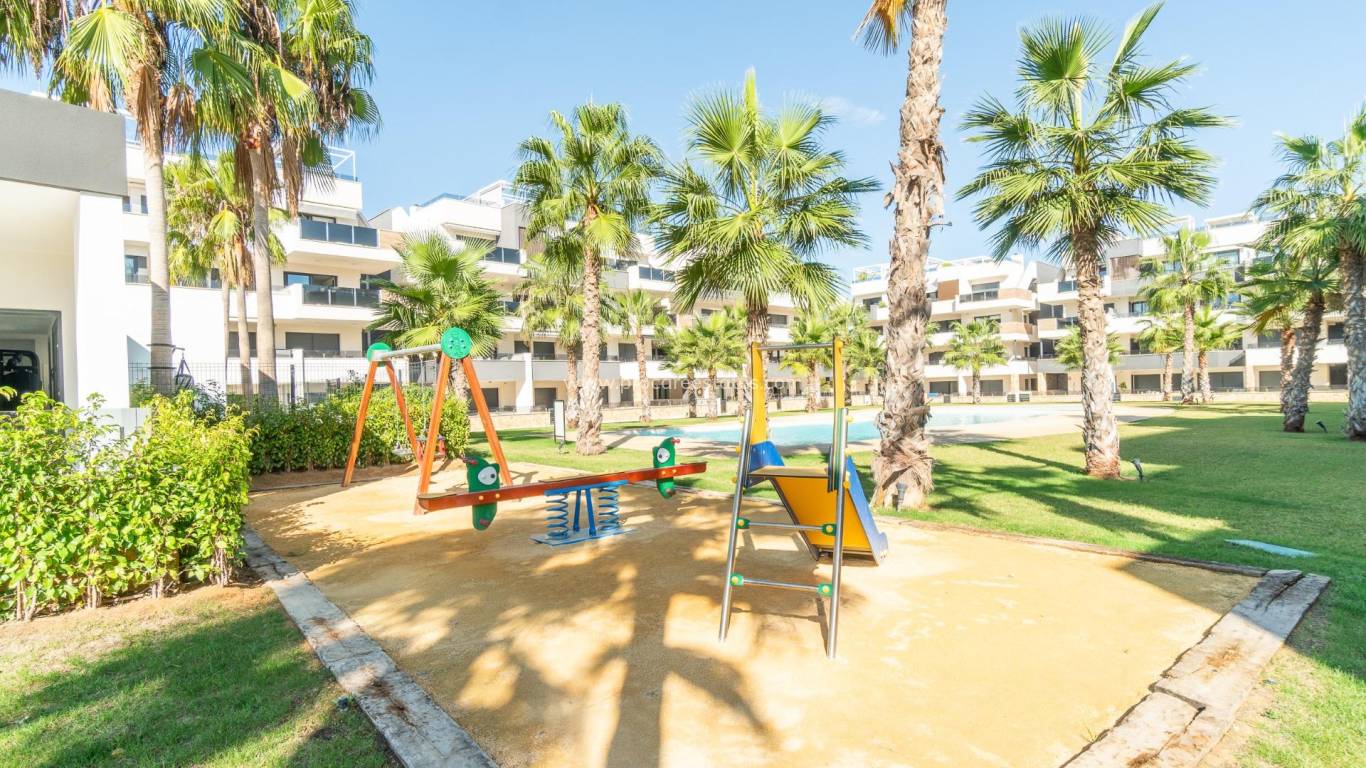 Resale - Apartment - Orihuela Costa - Playa Flamenca