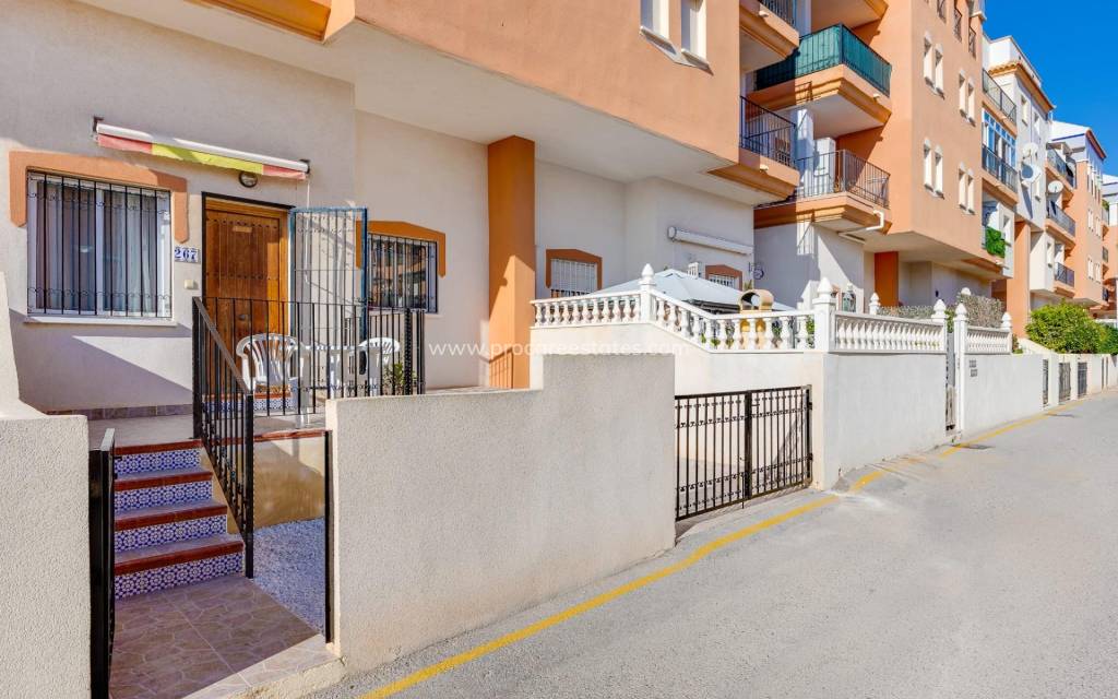 Resale - Apartment - Orihuela Costa - Playa Flamenca