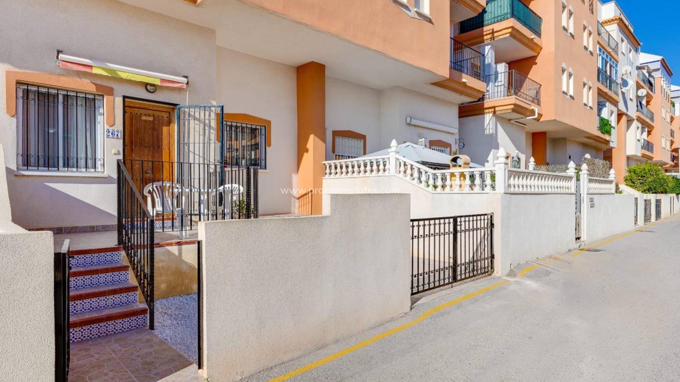 Resale - Apartment - Orihuela Costa - Playa Flamenca