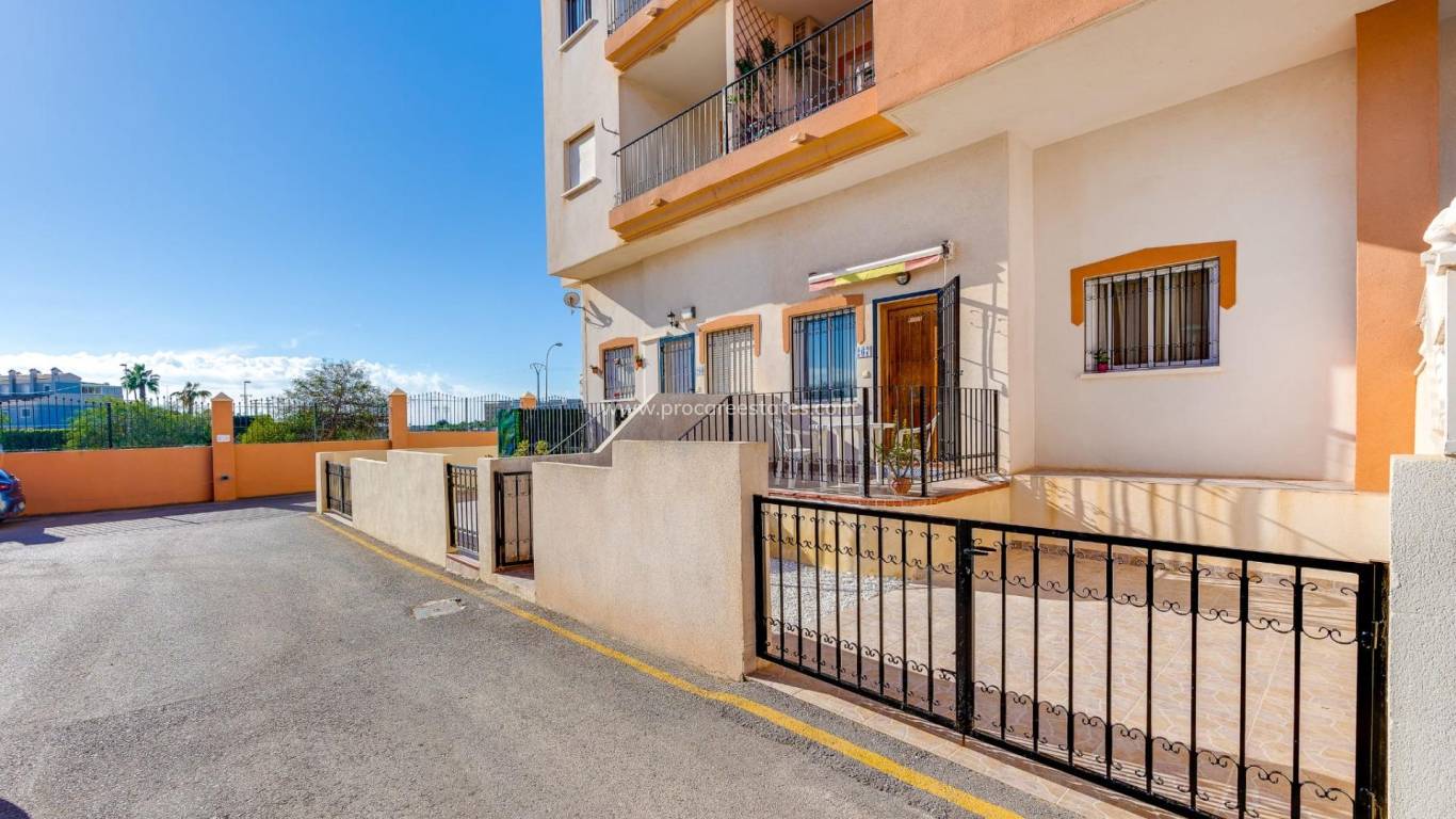 Resale - Apartment - Orihuela Costa - Playa Flamenca