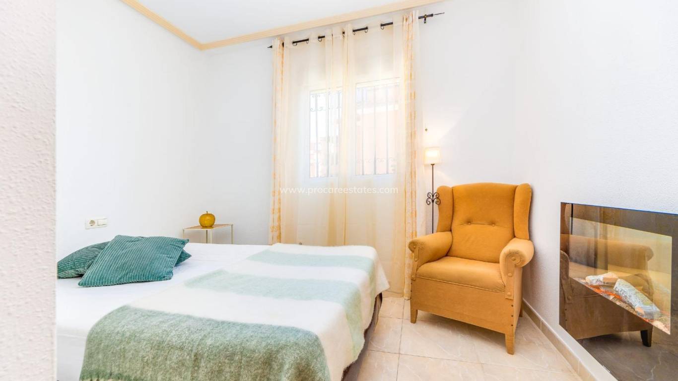 Resale - Apartment - Orihuela Costa - Playa Flamenca