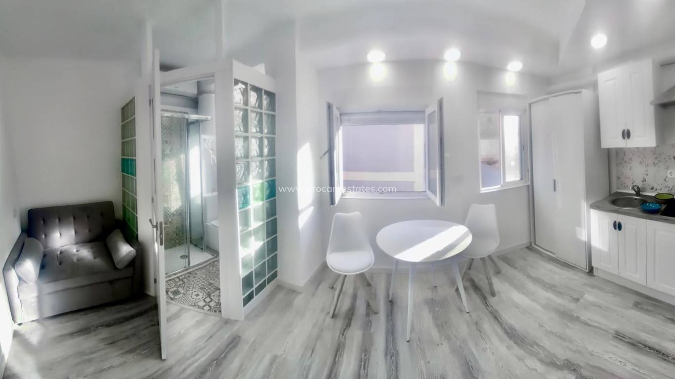 Resale - Apartment - Orihuela Costa - Playa Flamenca