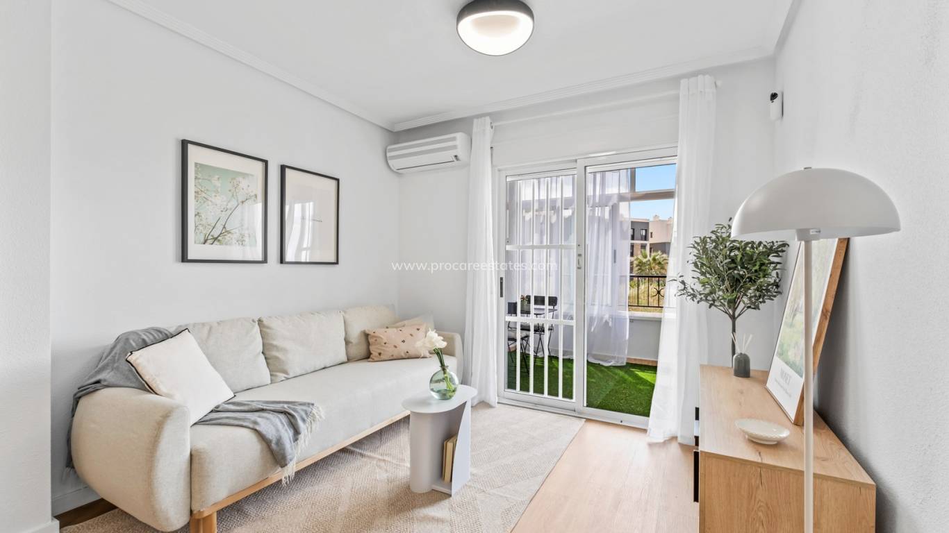 Resale - Apartment - Orihuela Costa - Playa Flamenca