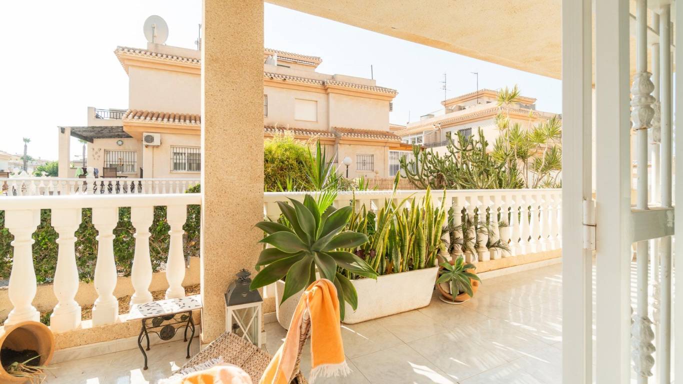 Resale - Apartment - Orihuela Costa - Playa Flamenca