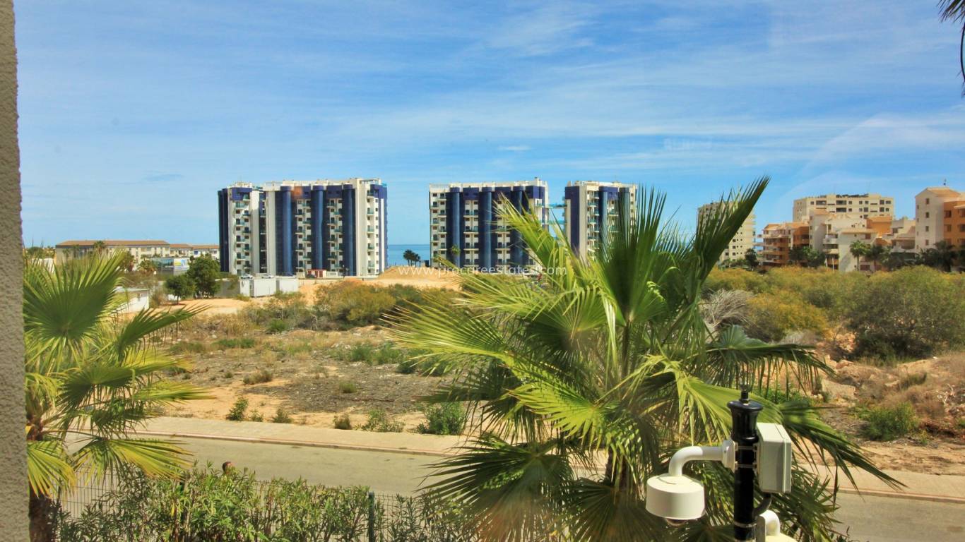 Resale - Apartment - Orihuela Costa - Punta Prima