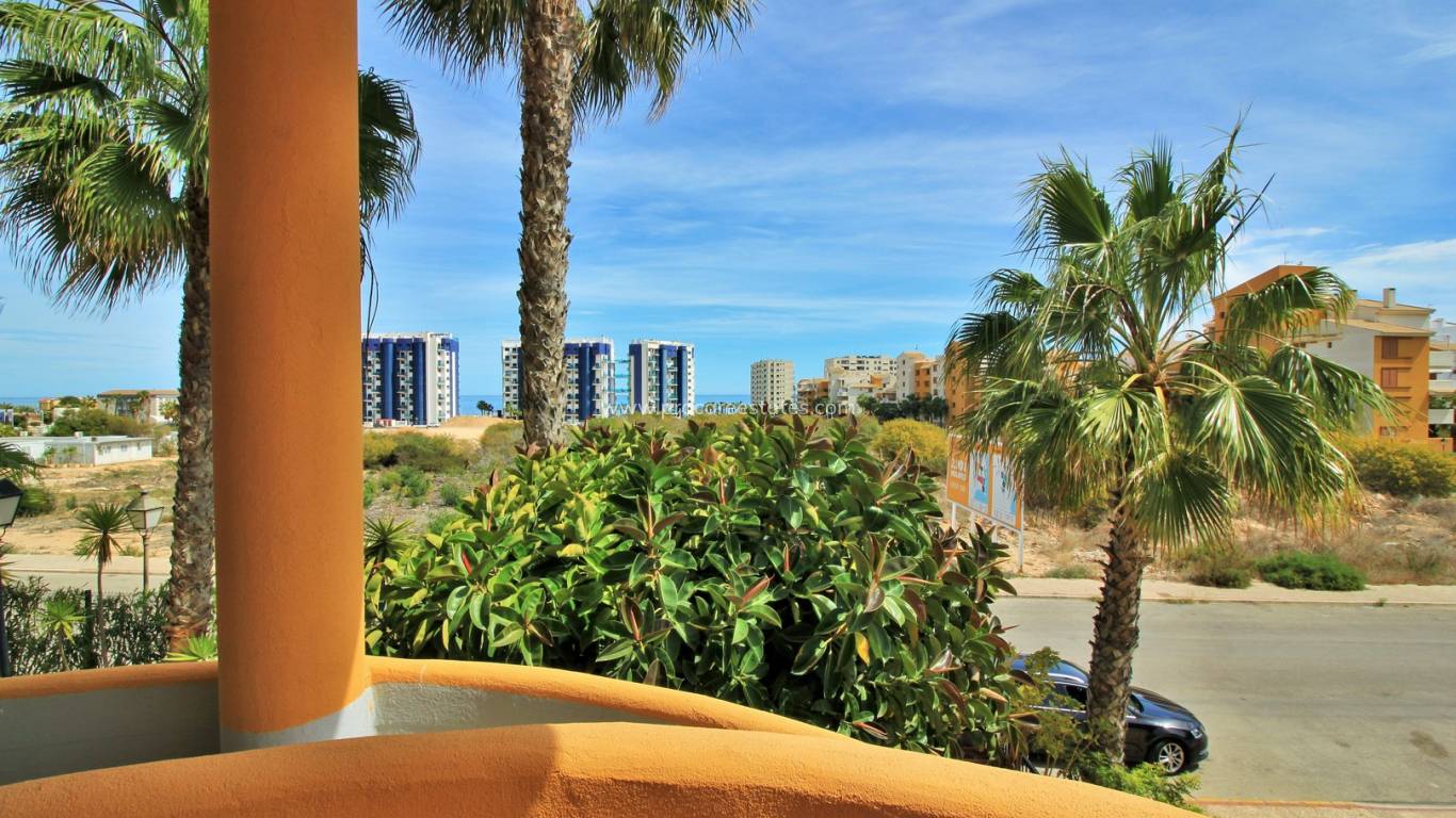 Resale - Apartment - Orihuela Costa - Punta Prima