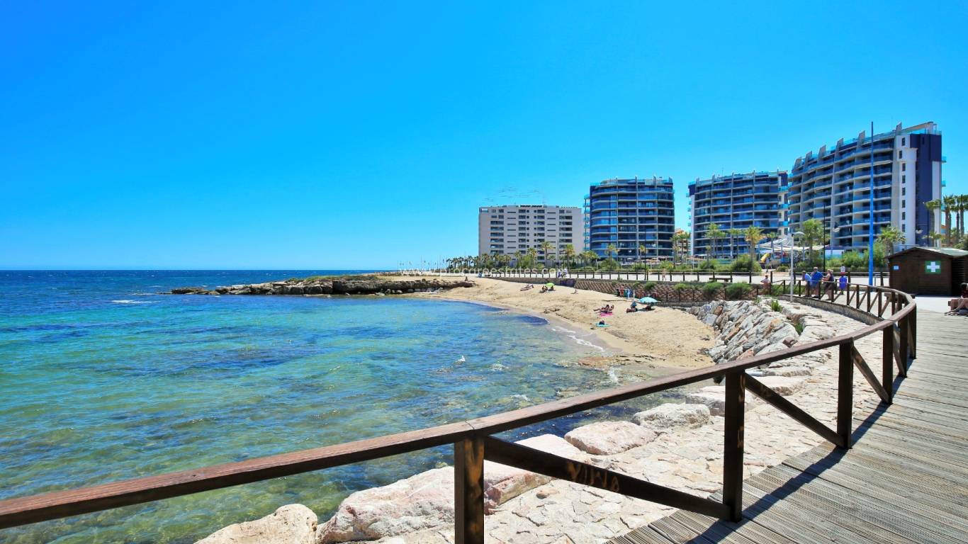 Resale - Apartment - Orihuela Costa - Punta Prima