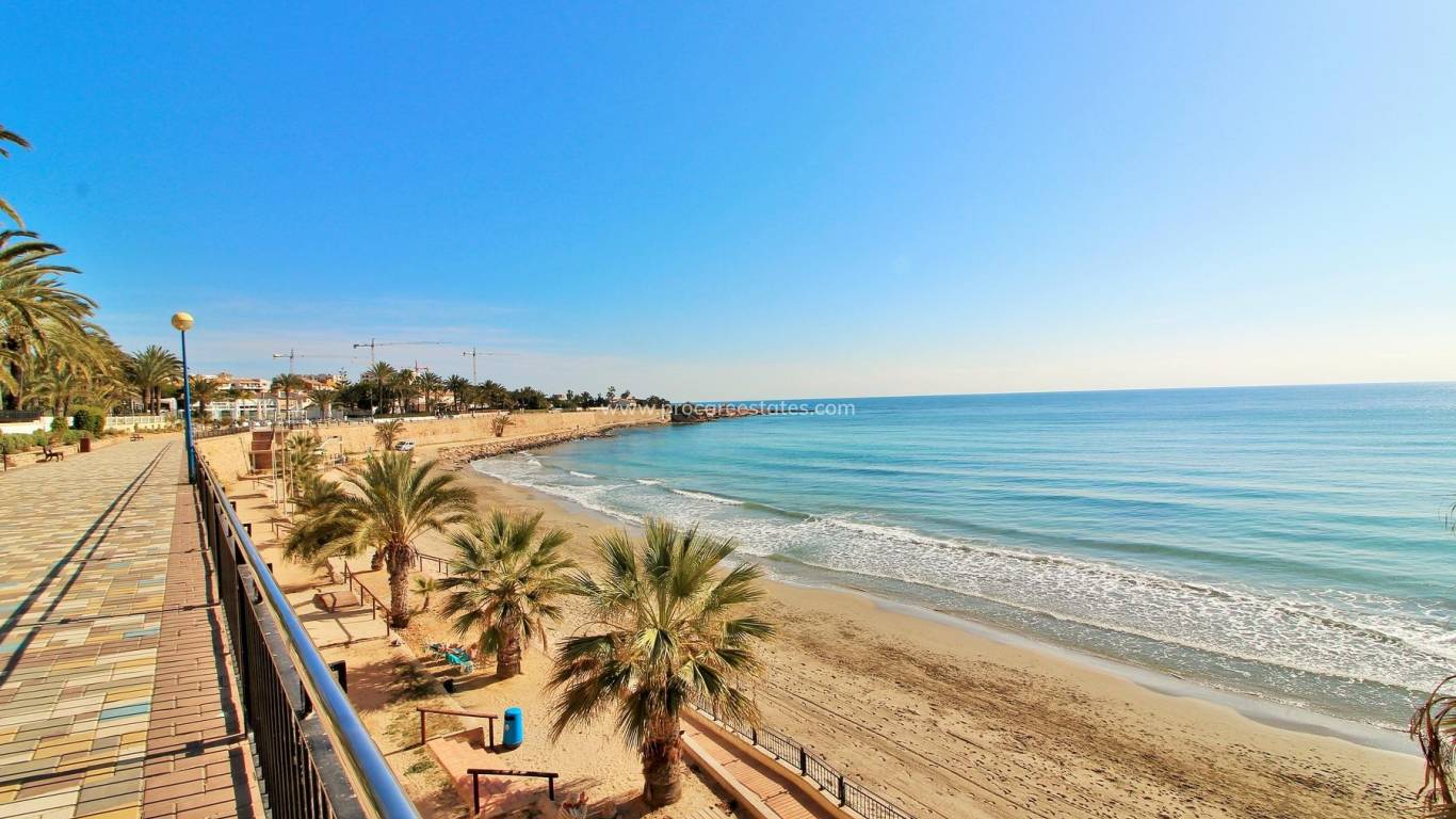 Resale - Apartment - Orihuela Costa - Punta Prima