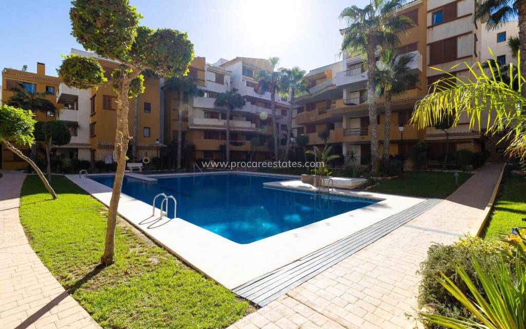 Resale - Apartment - Orihuela Costa - Punta Prima