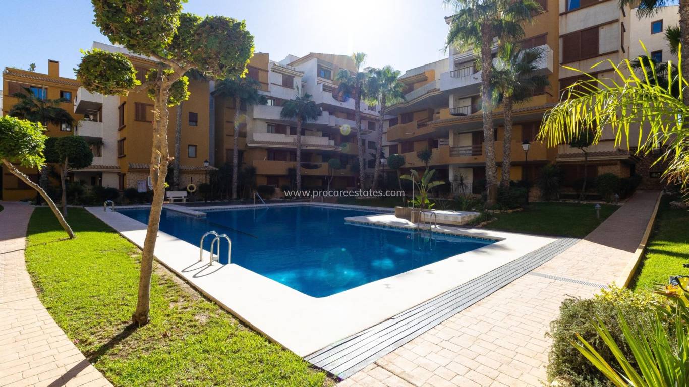 Resale - Apartment - Orihuela Costa - Punta Prima