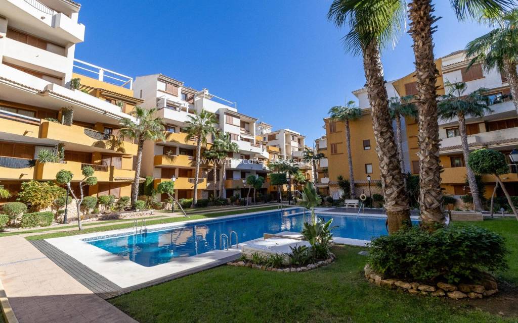 Resale - Apartment - Orihuela Costa - Punta Prima