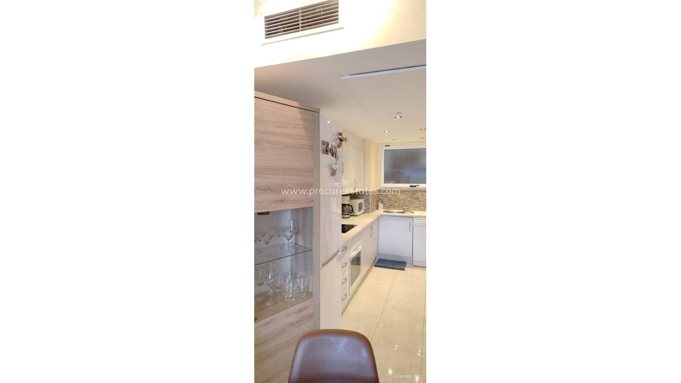 Resale - Apartment - Orihuela Costa - Punta Prima