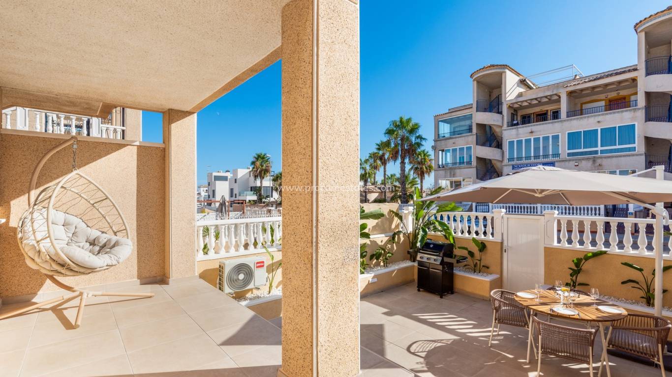 Resale - Apartment - Orihuela Costa - Punta Prima