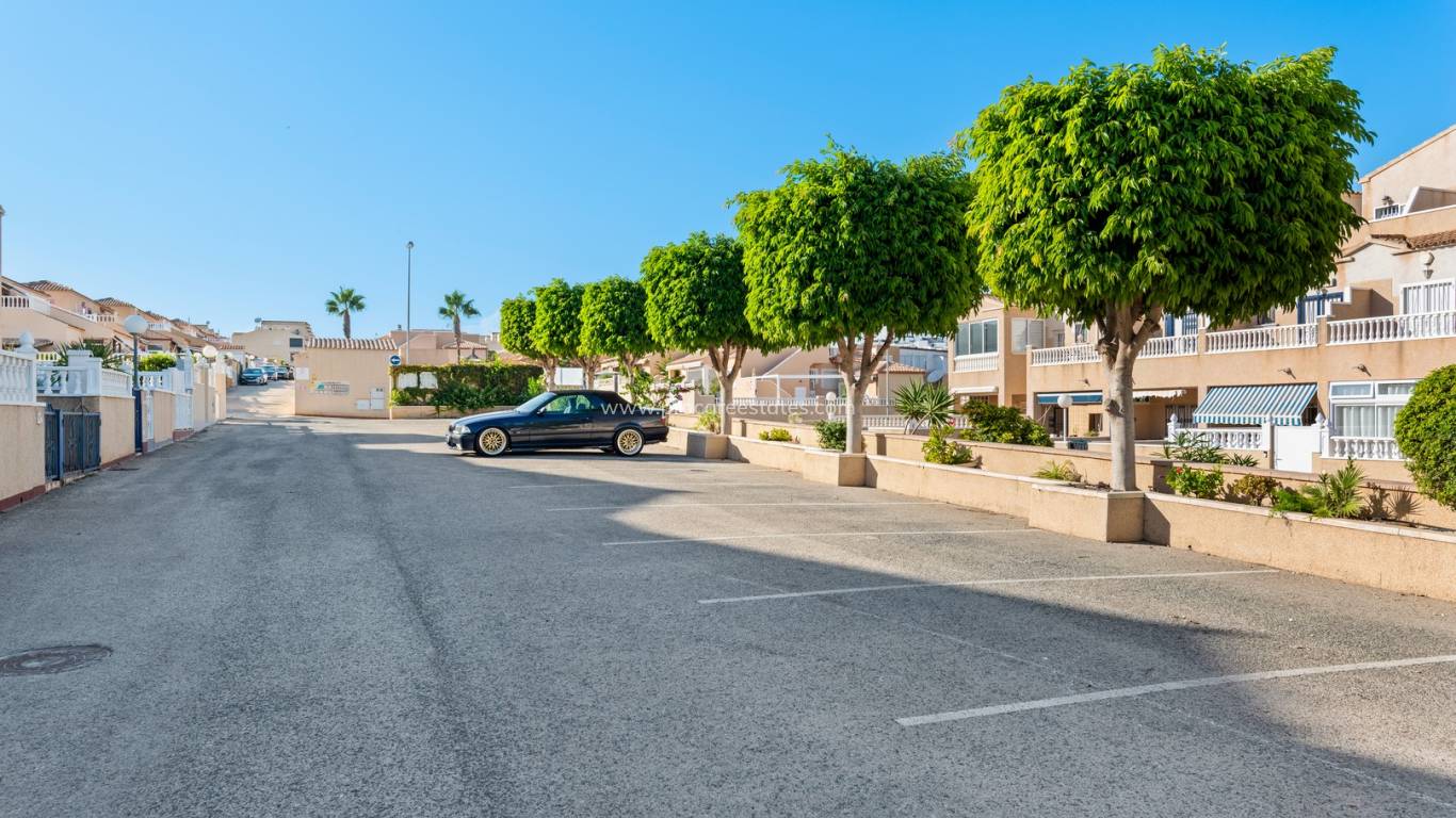 Resale - Apartment - Orihuela Costa - Punta Prima