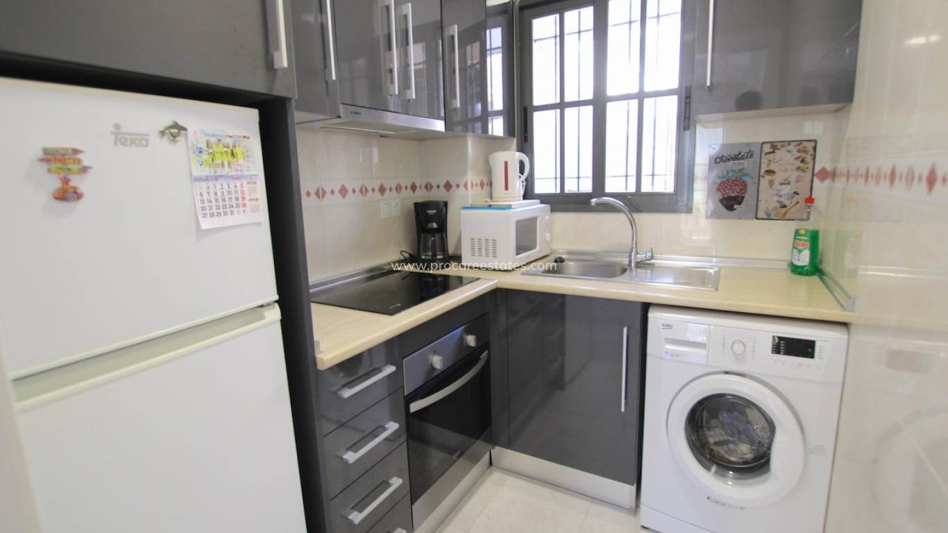 Resale - Apartment - Orihuela Costa - Punta Prima