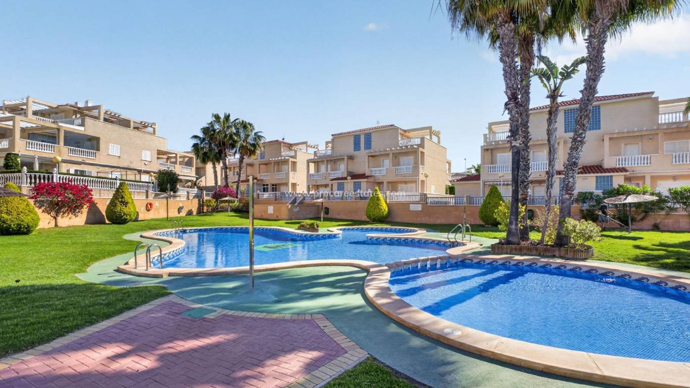 Resale - Apartment - Orihuela Costa - Punta Prima