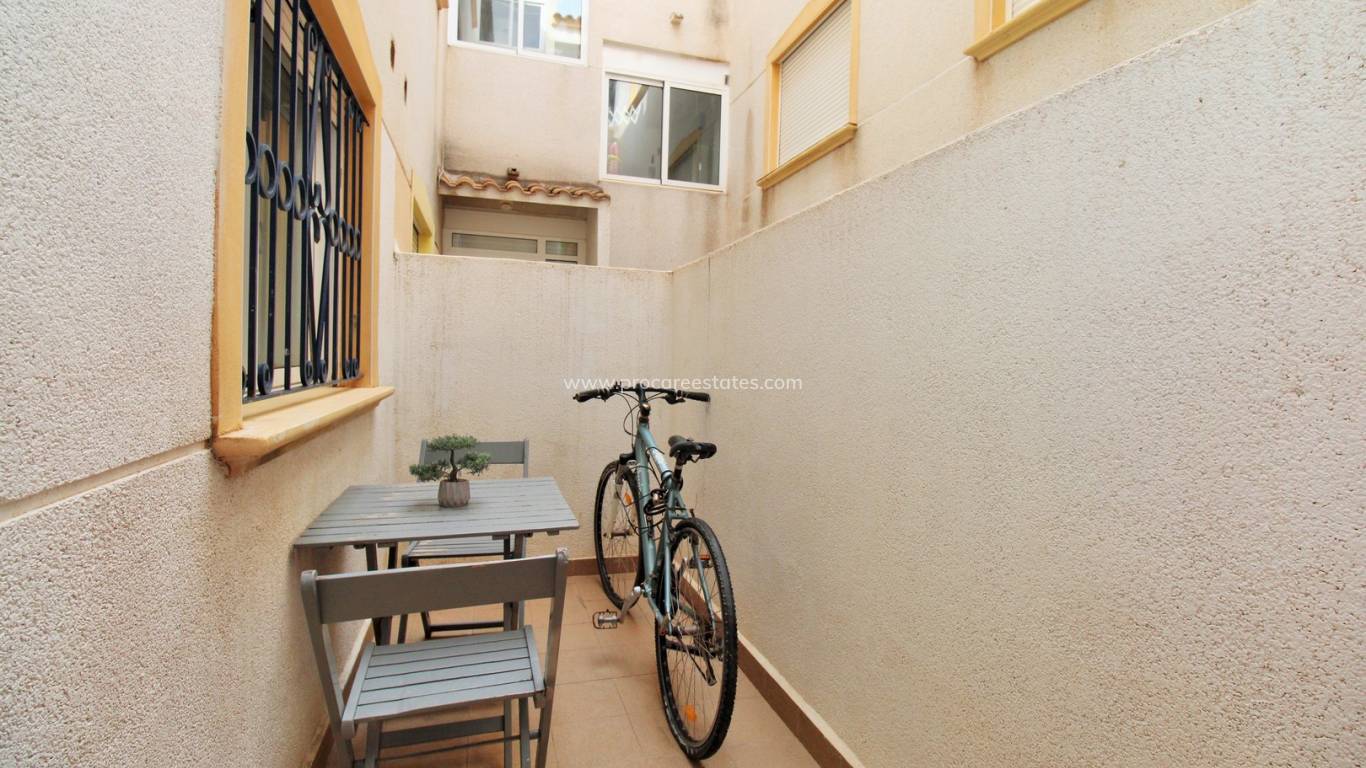 Resale - Apartment - Orihuela Costa - Punta Prima