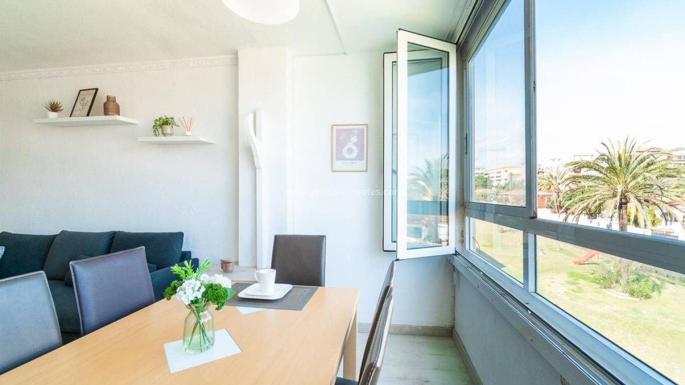 Resale - Apartment - Orihuela Costa - Punta Prima