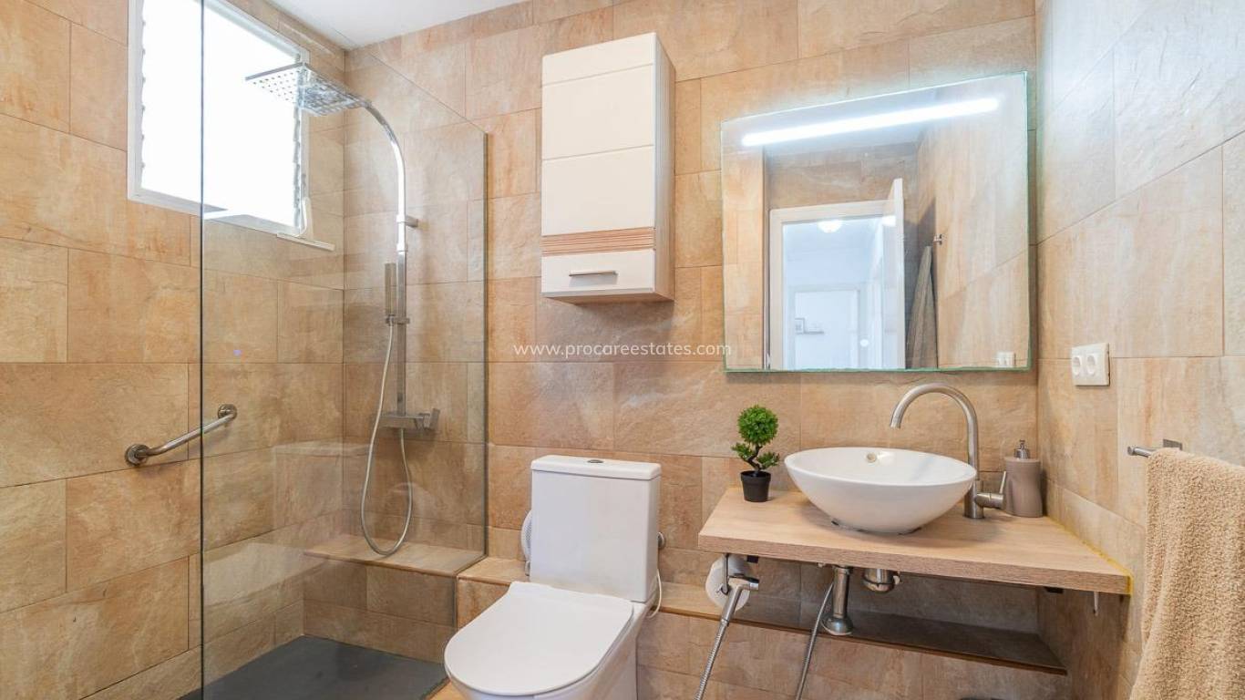 Resale - Apartment - Orihuela Costa - Punta Prima