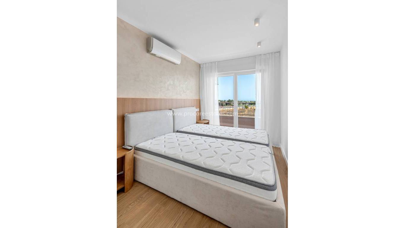 Resale - Apartment - Orihuela Costa - Punta Prima