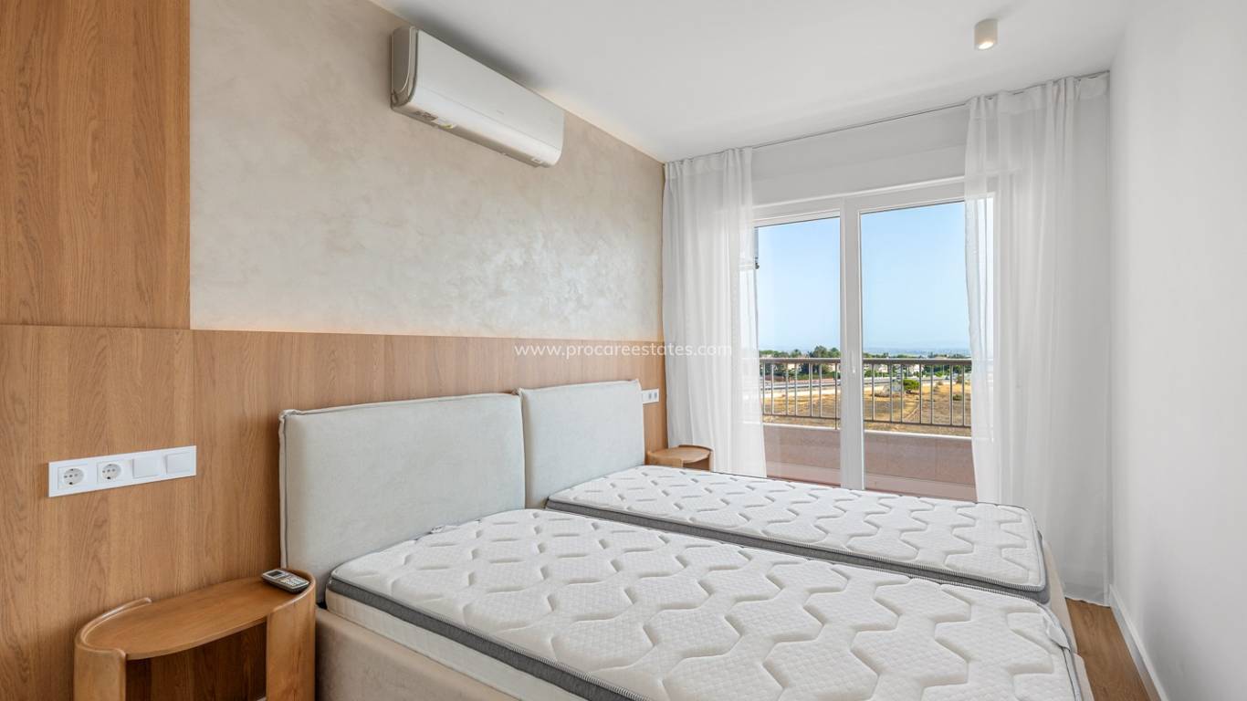 Resale - Apartment - Orihuela Costa - Punta Prima