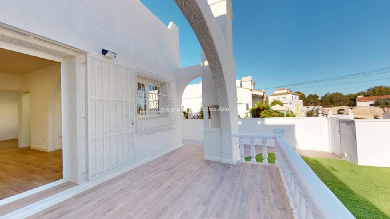 Resale - Apartment - Orihuela Costa - San Miguel de Salinas