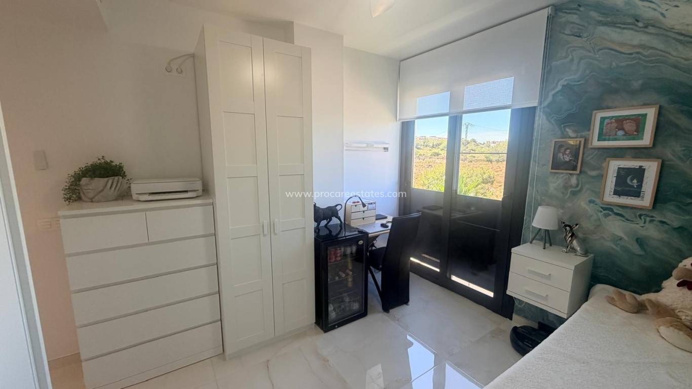 Resale - Apartment - Orihuela Costa - Torrevieja