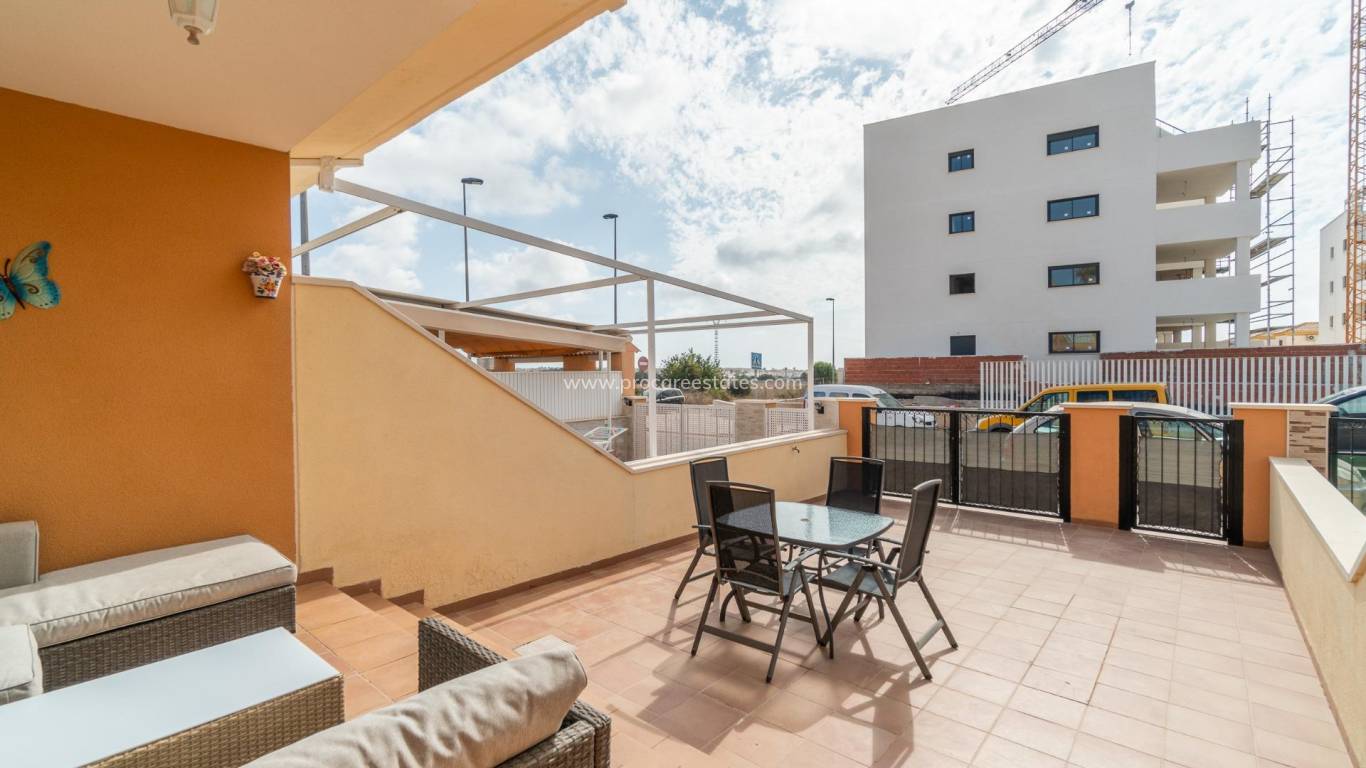 Resale - Apartment - Orihuela Costa - Villamartin