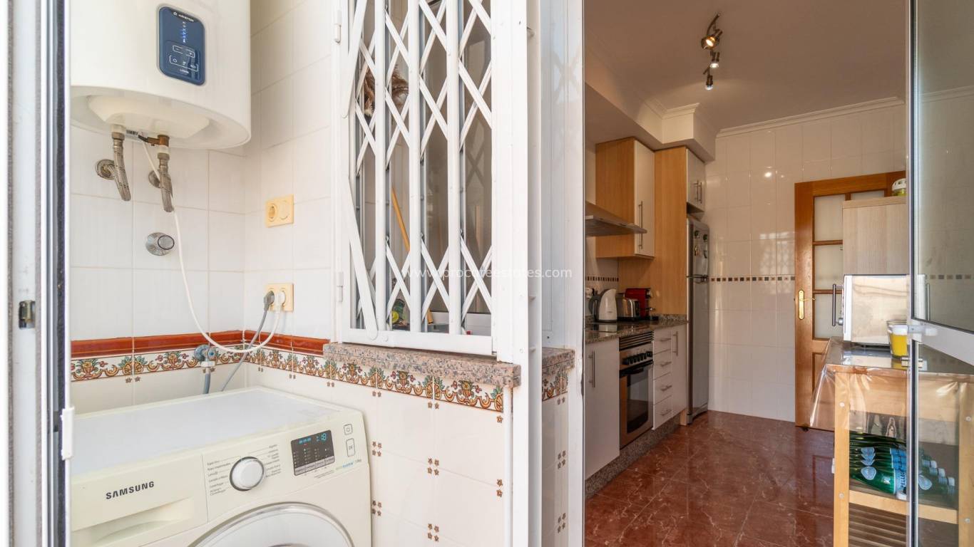 Resale - Apartment - Orihuela Costa - Villamartin