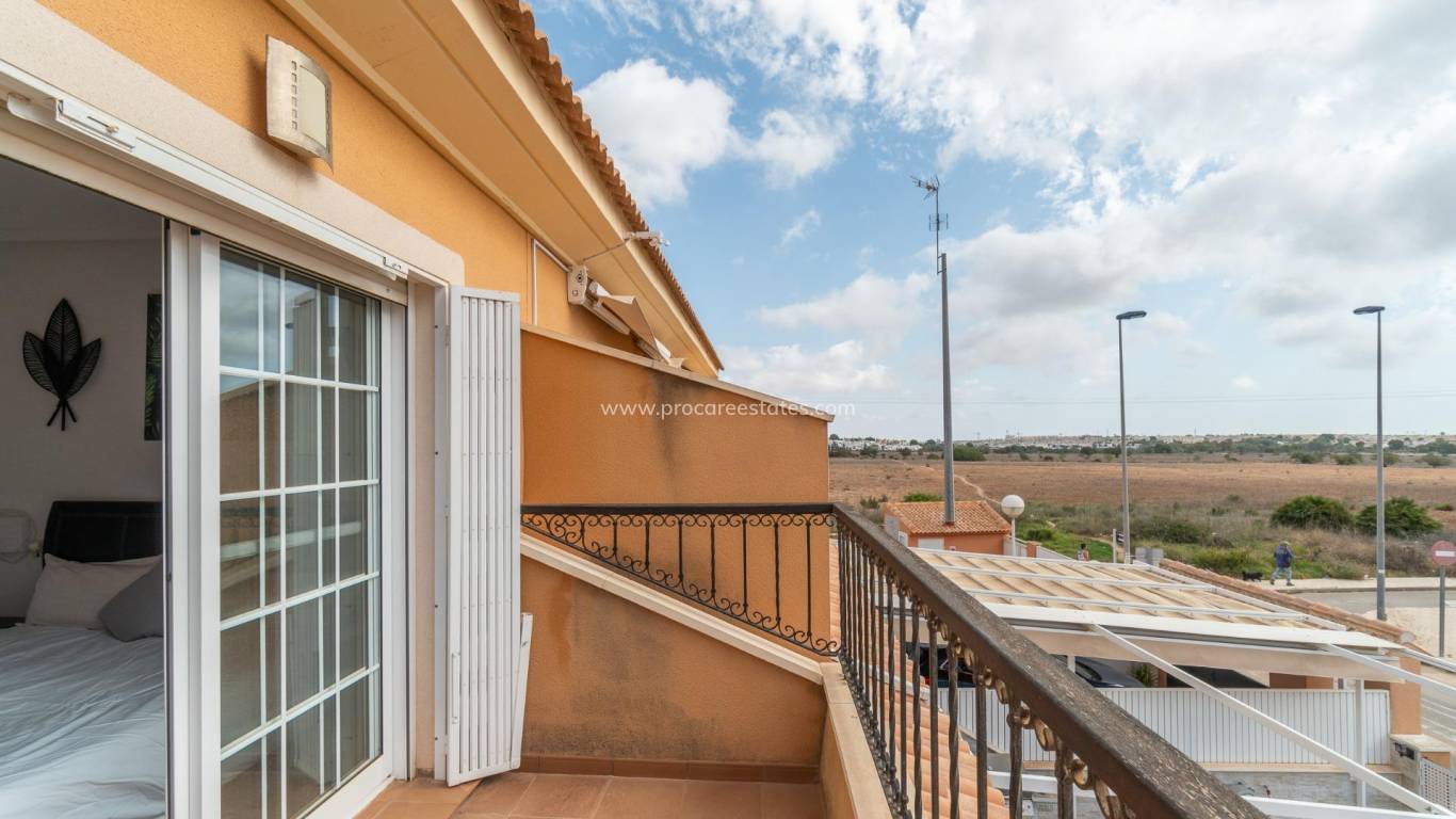 Resale - Apartment - Orihuela Costa - Villamartin