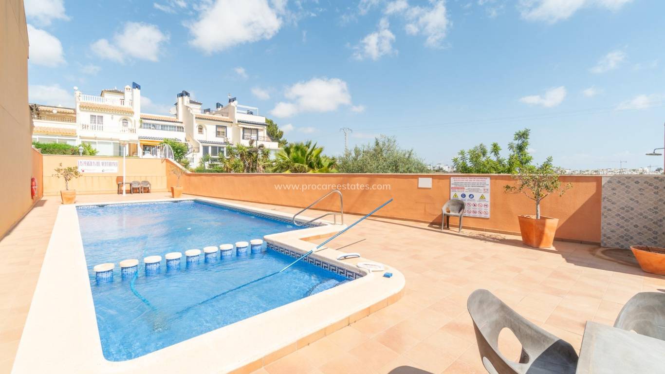 Resale - Apartment - Orihuela Costa - Villamartin