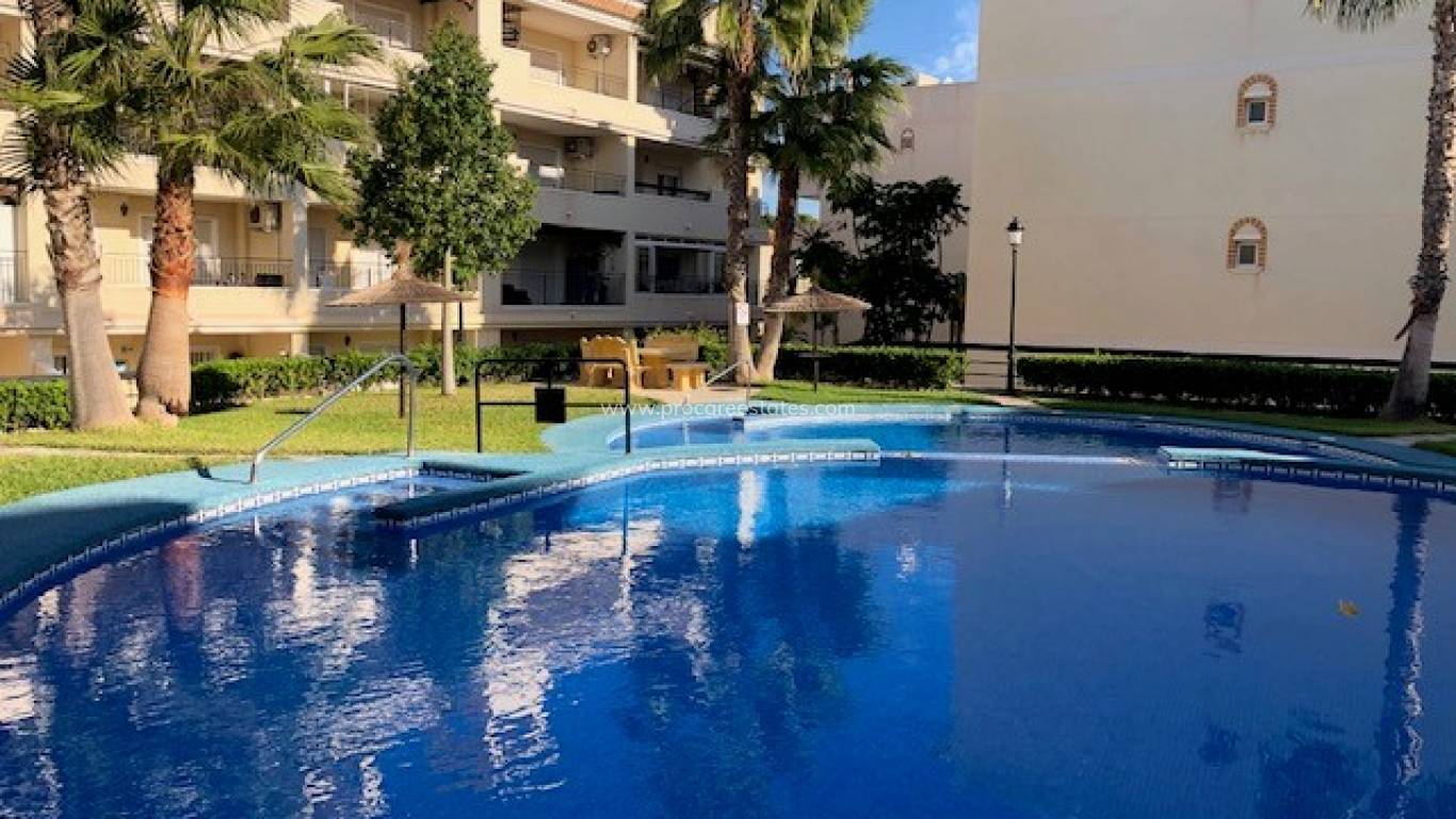 Resale - Apartment - Orihuela Costa - Villamartín