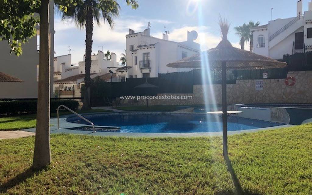 Resale - Apartment - Orihuela Costa - Villamartín