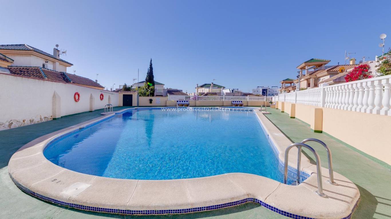 Resale - Apartment - Orihuela Costa - Villamartin