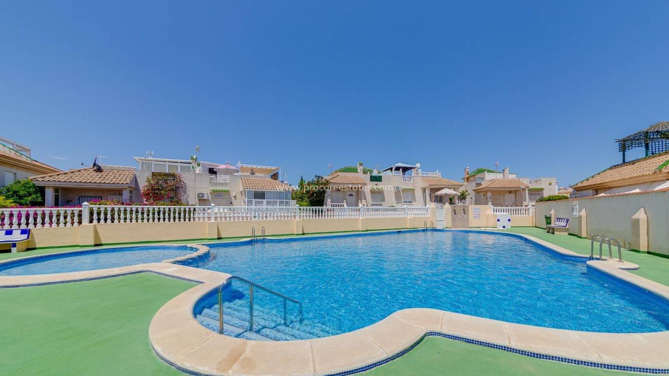 Resale - Apartment - Orihuela Costa - Villamartin