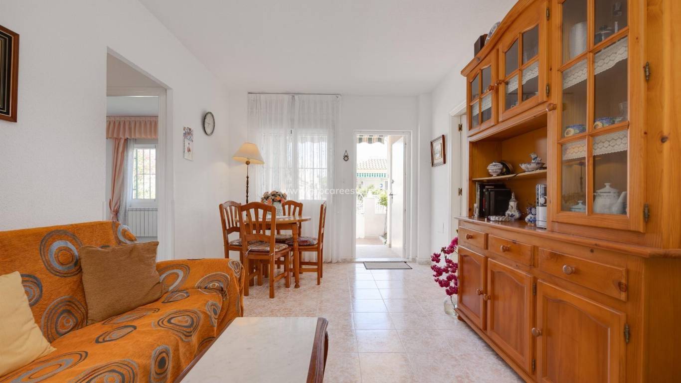 Resale - Apartment - Orihuela Costa - Villamartin