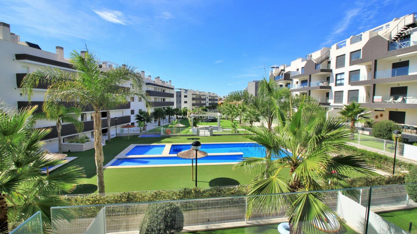 Resale - Apartment - Orihuela Costa - Villamartin