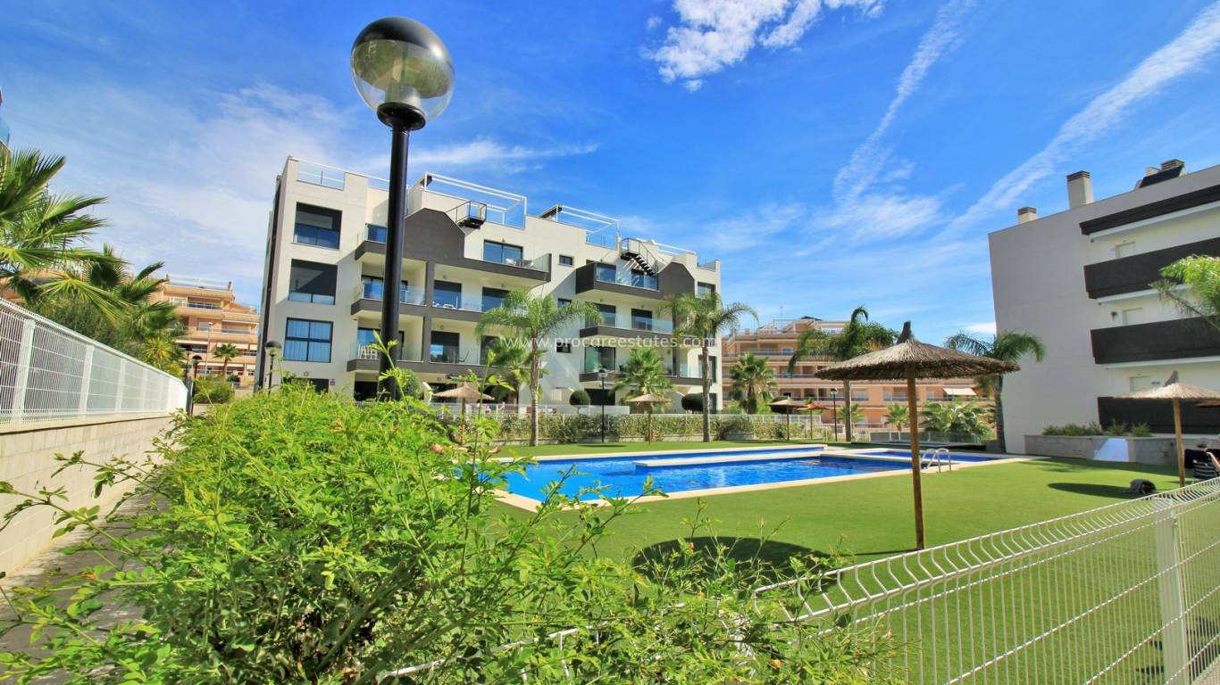 Resale - Apartment - Orihuela Costa - Villamartin