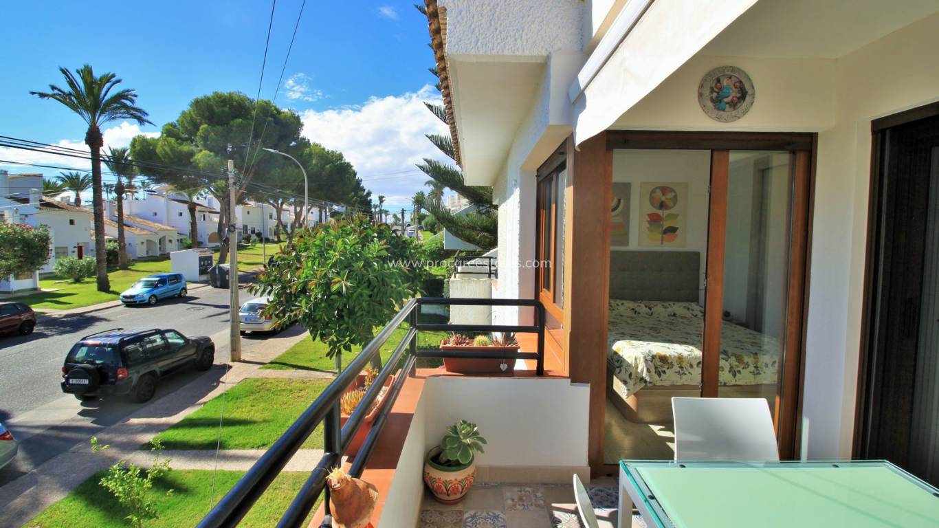 Resale - Apartment - Orihuela Costa - Villamartin