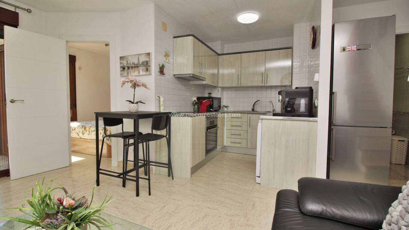 Resale - Apartment - Orihuela Costa - Villamartin