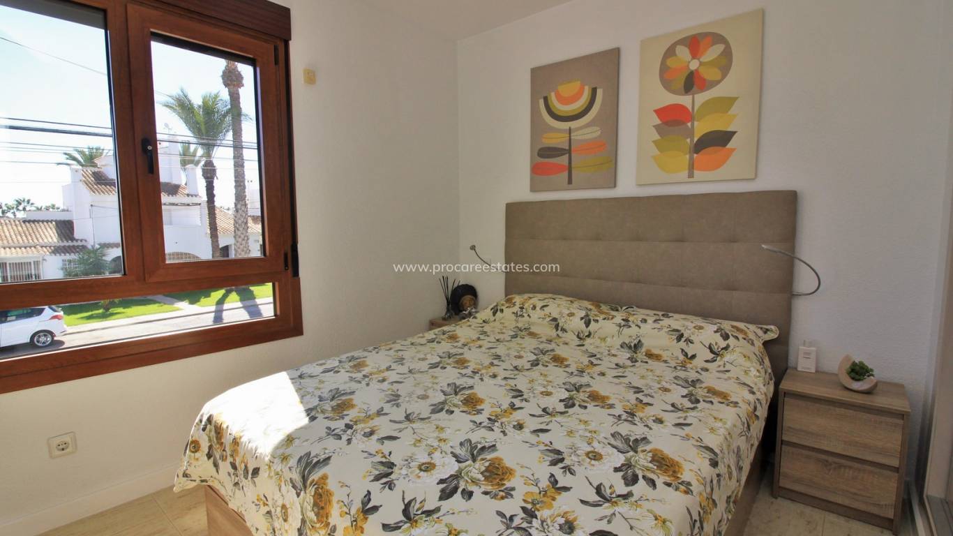 Resale - Apartment - Orihuela Costa - Villamartin