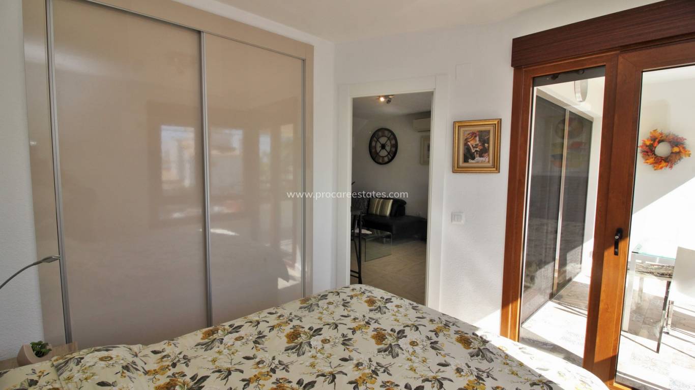 Resale - Apartment - Orihuela Costa - Villamartin