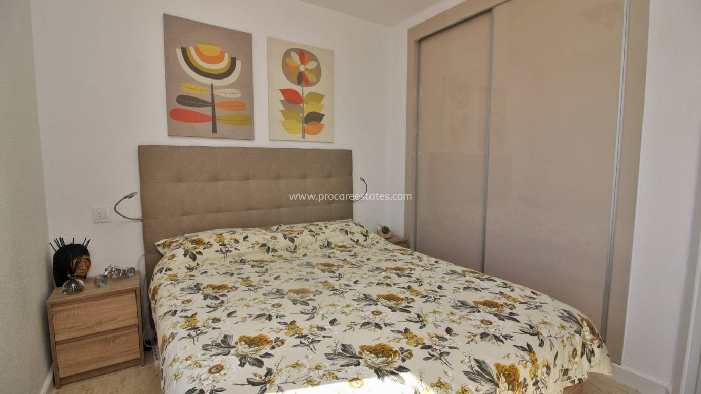 Resale - Apartment - Orihuela Costa - Villamartin