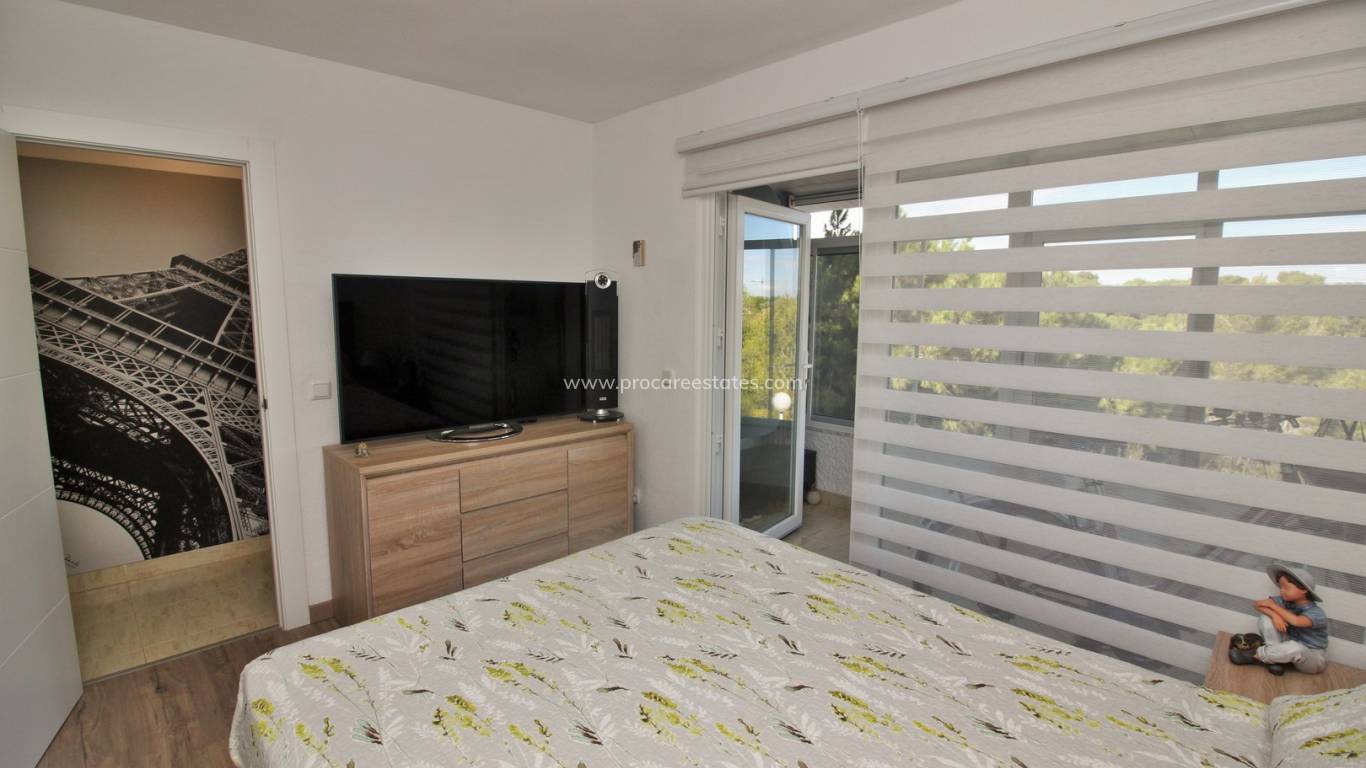 Resale - Apartment - Orihuela Costa - Villamartin