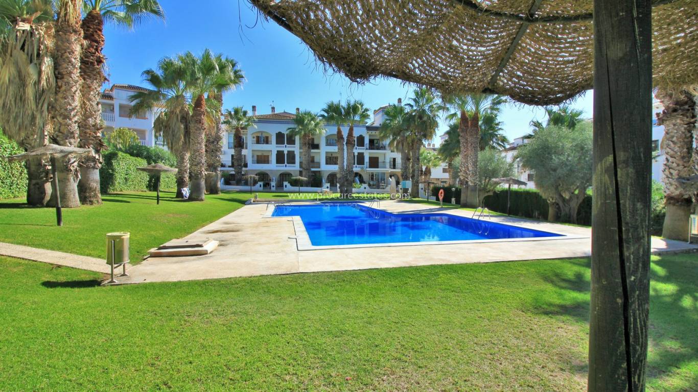 Resale - Apartment - Orihuela Costa - Villamartin