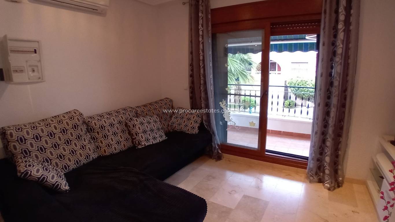 Resale - Apartment - Orihuela Costa - Villamartin