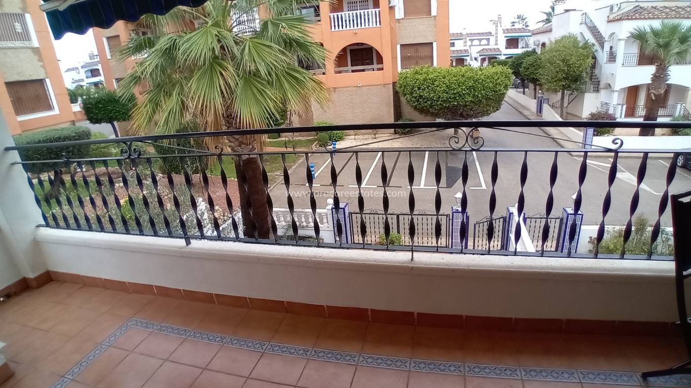 Resale - Apartment - Orihuela Costa - Villamartin