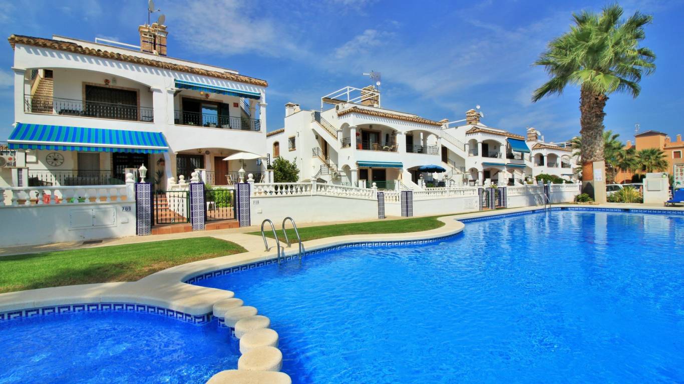 Resale - Apartment - Orihuela Costa - Villamartin